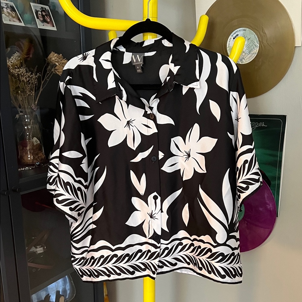 Black and white Floral women's Top